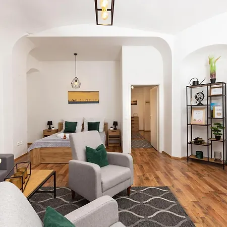 Szabadsag Ter Apartment Veszprém