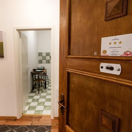 Szabadsag Ter * Veszprém